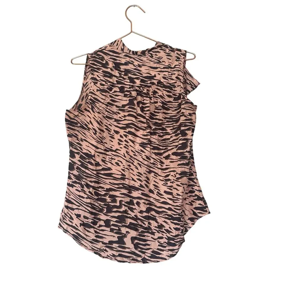 Cabi silk animal print ruffle front blouse size medium - Picture 2 of 6